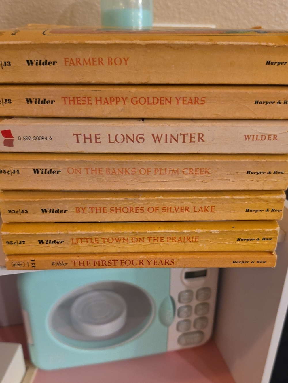 Paperback Collection Classic Little House On The Prairie Series 7 Books